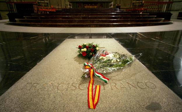 Vista de la tumba de Francisco Franco. 