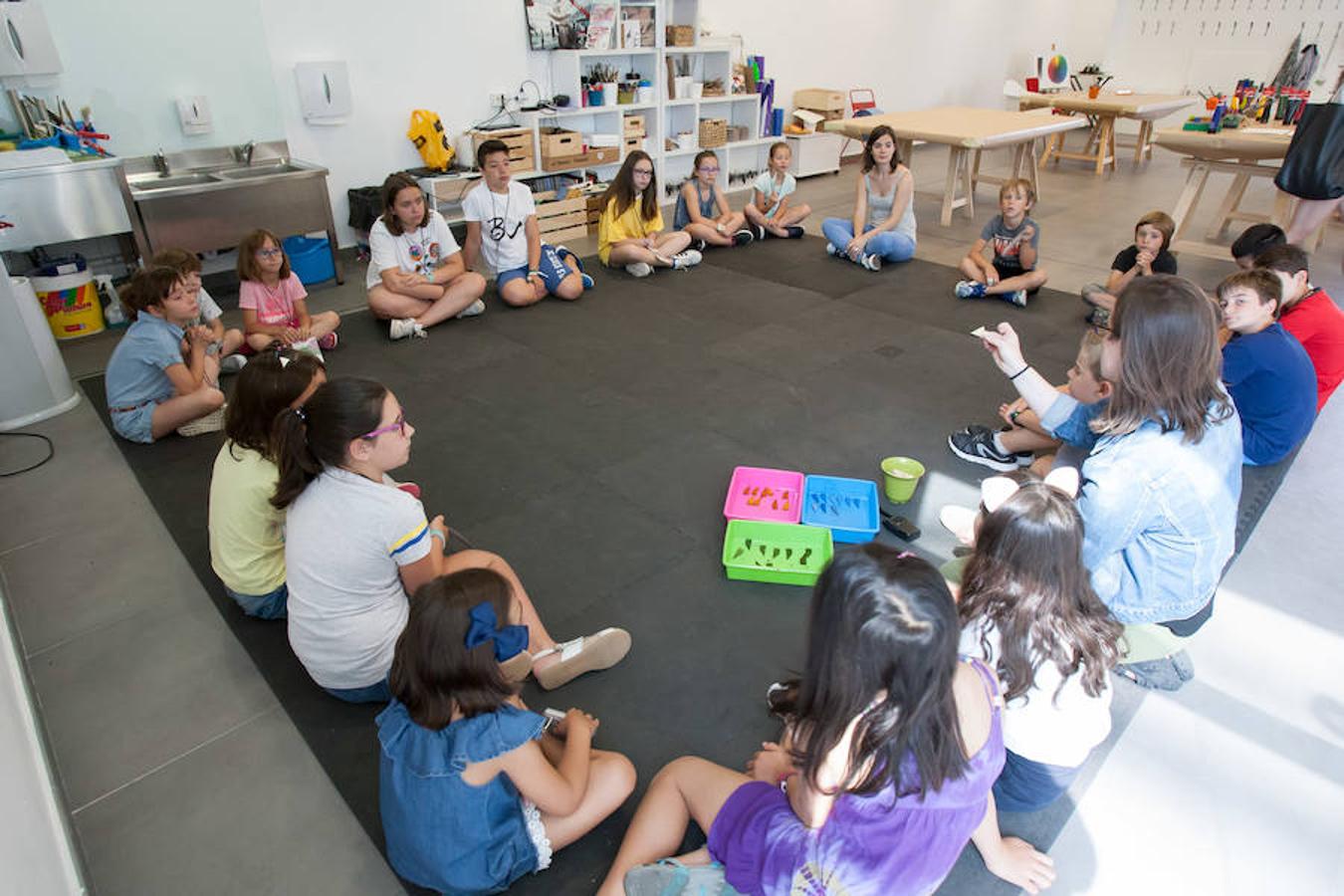 El Museo Würth aprovecha las vaciones de verano para ofertar cursos didácticos y gratuitos para los niños de Infantil, Primaria, Secundaria y Bachillerato. 