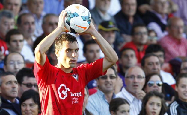 Flaño, en su etapa como jugador del Mirandés. 