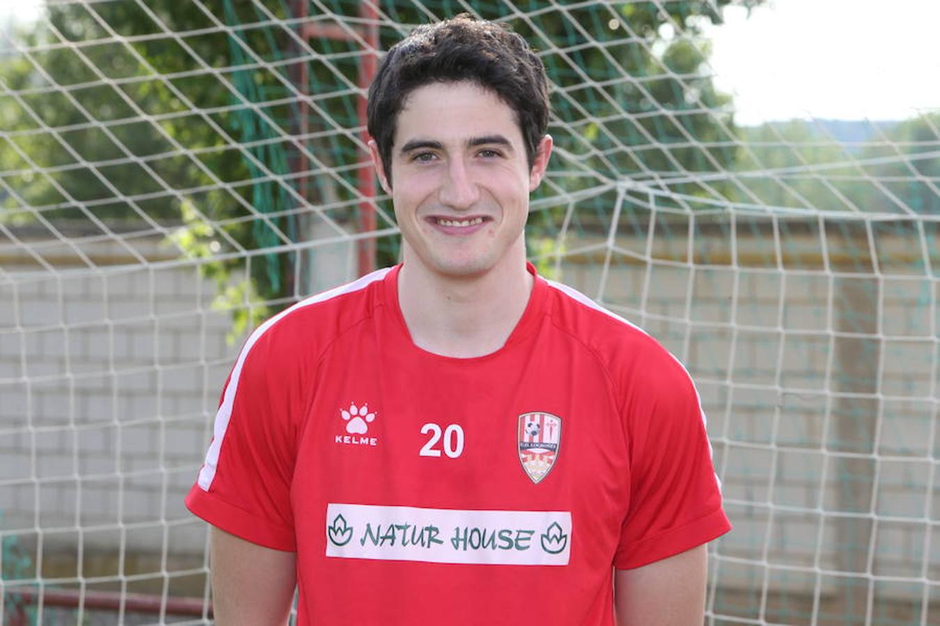 La UDL 2018/2019 se ha puesto en marcha. Con 17 jugadores en las filas del club han realizado las presentaciones a falta de completar una plantilla que, en principio, se ha diseñado para estar compensada y ser polivalente.