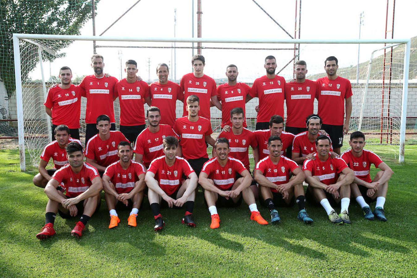 La UDL 2018/2019 se ha puesto en marcha. Con 17 jugadores en las filas del club han realizado las presentaciones a falta de completar una plantilla que, en principio, se ha diseñado para estar compensada y ser polivalente.