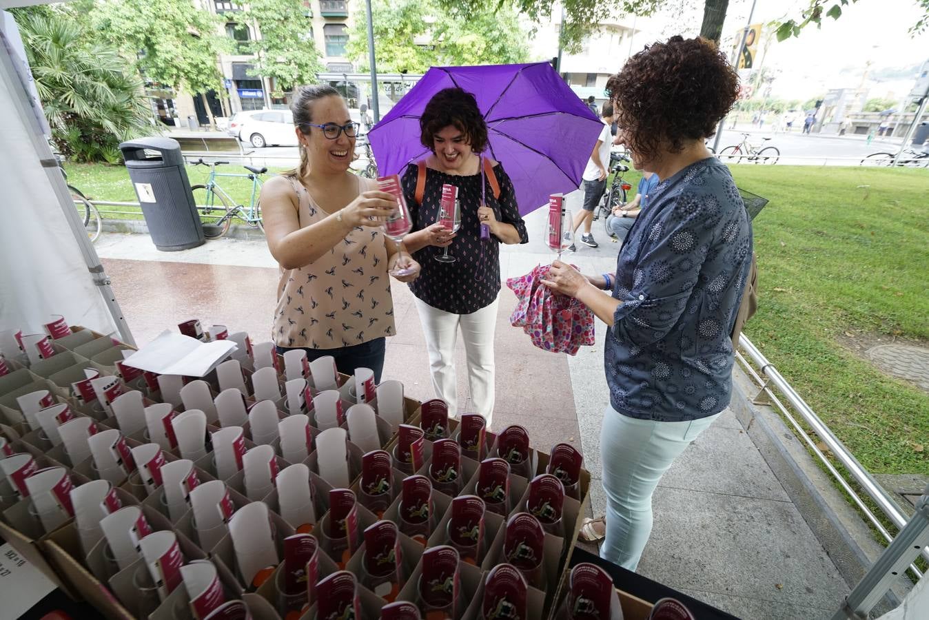 Centenares de personas probaron los vinos de Rioja en San Sebastián.