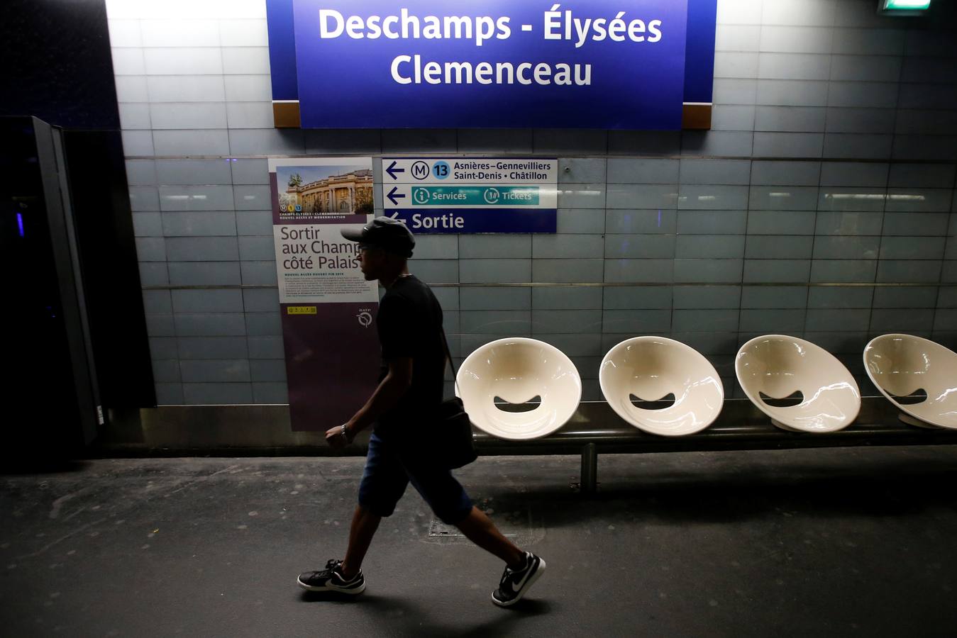 El Metro de PArís ha cambiado por un día el nombre de sus estaciones apra honrar a los campeones del mundo