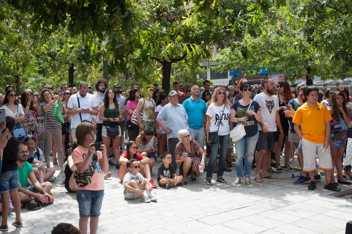 El festival ofrece una «micro píldora» de lo que será su programa, del 23 al 26 de agosto, con una fiesta matinal en la Gran Vía