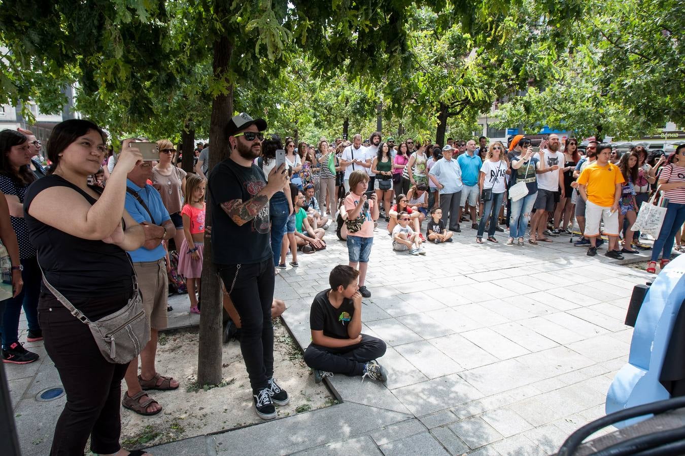 El festival ofrece una «micro píldora» de lo que será su programa, del 23 al 26 de agosto, con una fiesta matinal en la Gran Vía