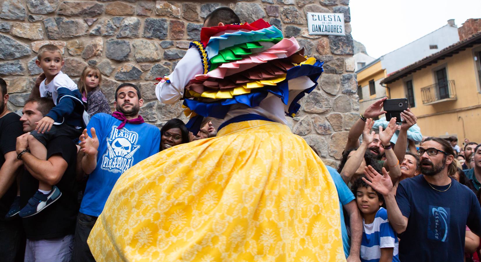 Fotos: Primera bajada de los danzadores de Anguiano 2018