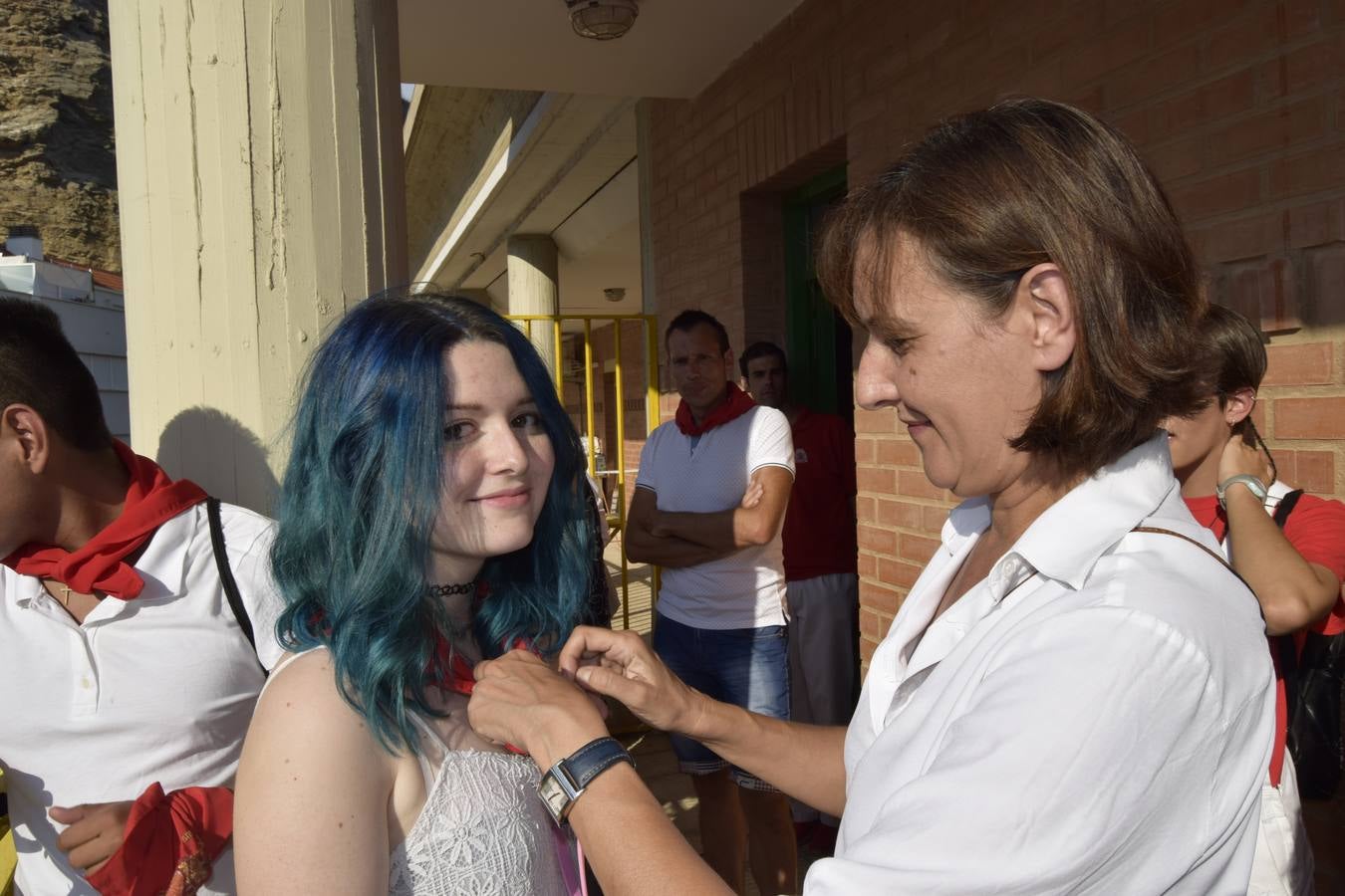 El comienzo de las fiestas de Santa Ana, en Cervera, tuvo ayer a los jóvenes como protagonistas.
