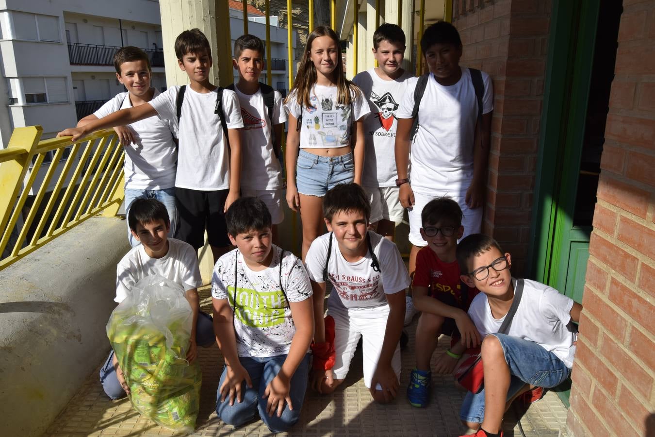 El comienzo de las fiestas de Santa Ana, en Cervera, tuvo ayer a los jóvenes como protagonistas.