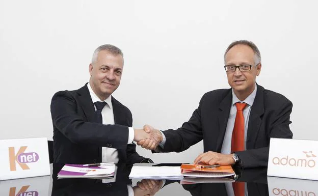 El Consejero y COO de Adamo, Xavier Viladegut y el Presidente de Knet, Jesús Hijazo, han firmado hoy el acuerdo en Logroño.