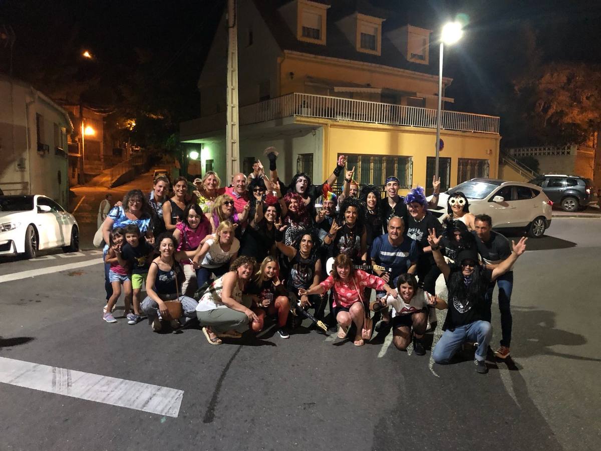 Carroza por la igualdad y la noche de los disfraces,