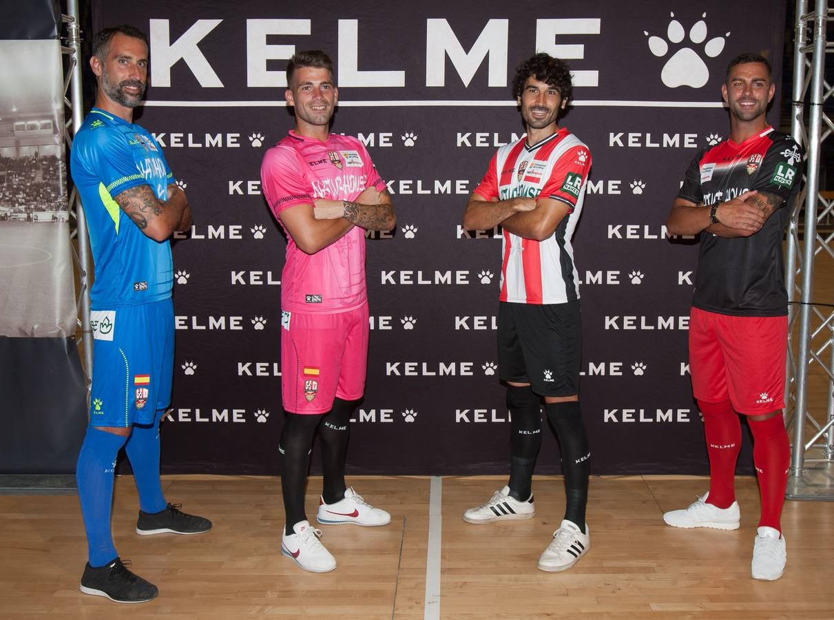 La UDL mantiene sus colores habituales en la primera equipación.