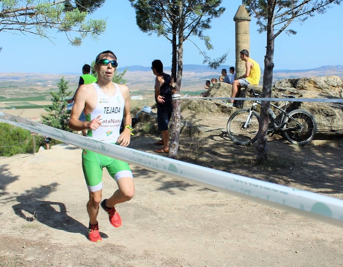380 corredores han participado hoy en esta carrera celebrada Cuzcurrita del Río Tirón.
