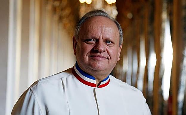 Muere el chef francés Robuchon, número uno en estrellas Michelin