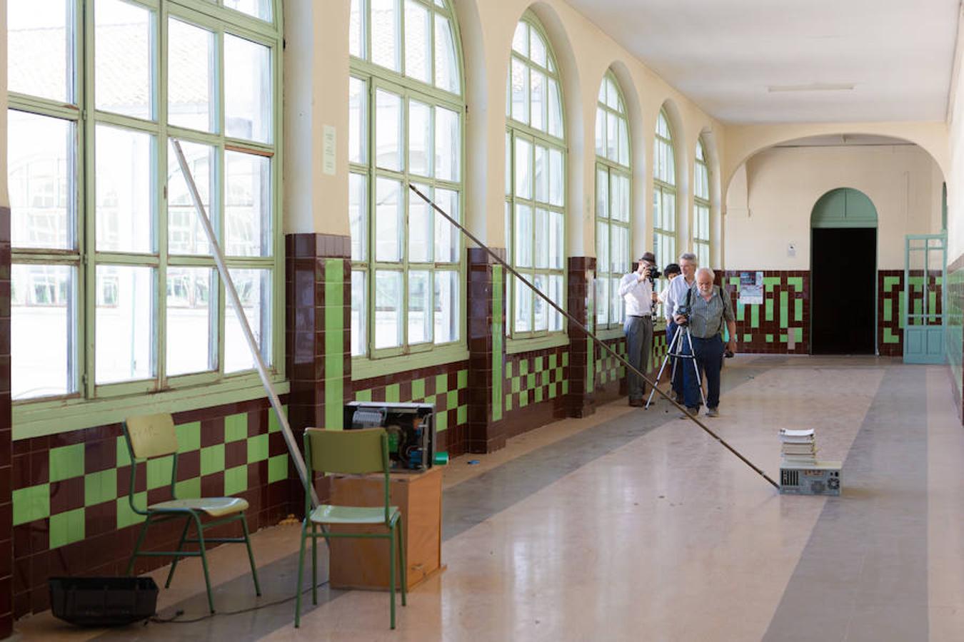 En plena conmemoración del centenario del instituto Sagasta, el emblemático edificio presnta un estado ruinoso después de su cierre y a la espera del inicio de las obras.