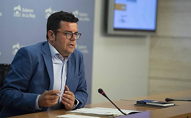 El consejero Alfonso Domínguez.