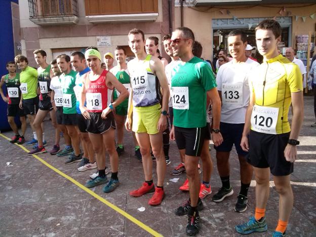 Línea de salida, con Alain Santamaría (115) en primer plano.