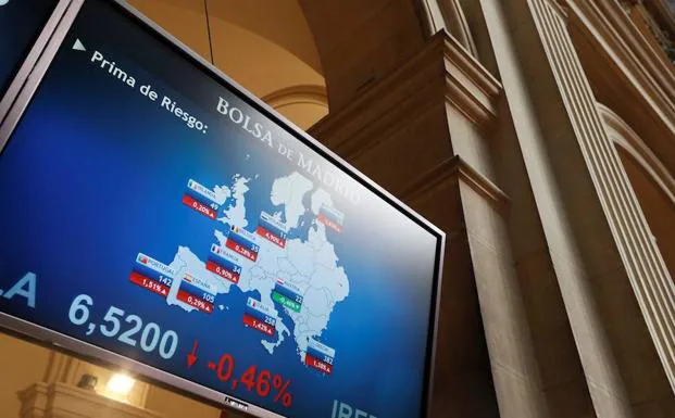 Vista de una pantalla en la sede de la Bolsa de Madrid. 