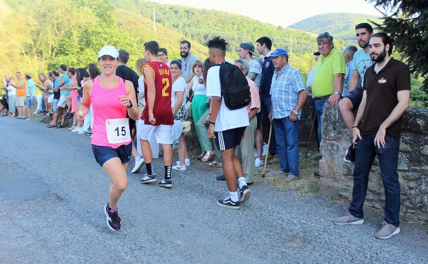 XVIII Carrera Puente a Puente 'Trofeo Violeta Villanueva' en la que se han impuesto Nacho Hernando y Susana Arrúa vuelven a ganar en Ezcaray.