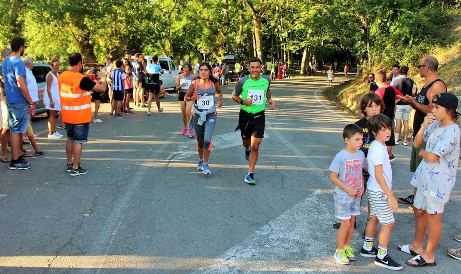 XVIII Carrera Puente a Puente 'Trofeo Violeta Villanueva' en la que se han impuesto Nacho Hernando y Susana Arrúa vuelven a ganar en Ezcaray.