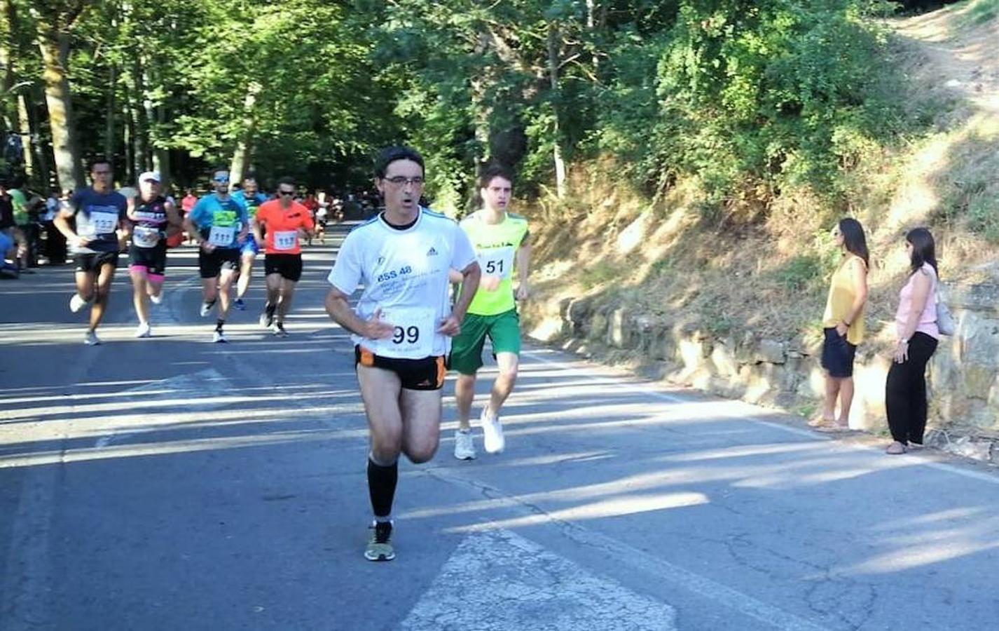 XVIII Carrera Puente a Puente 'Trofeo Violeta Villanueva' en la que se han impuesto Nacho Hernando y Susana Arrúa vuelven a ganar en Ezcaray.