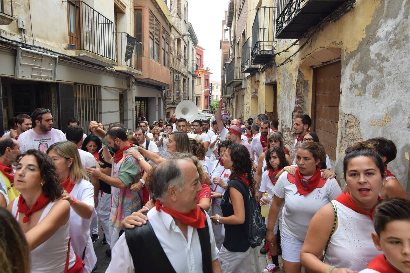 Ambient en las calles de la ciudad tras el disparo del cohete