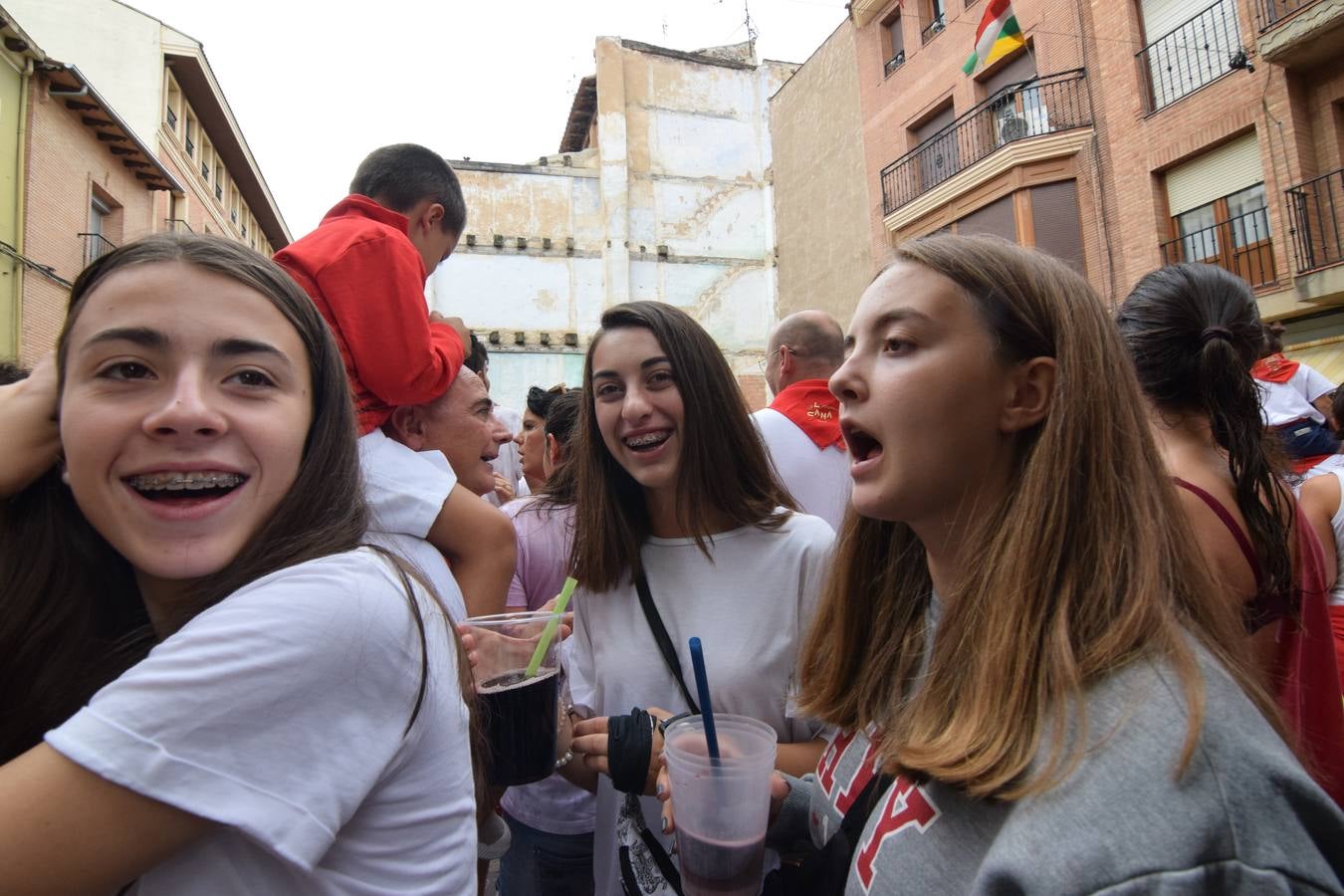 Ambient en las calles de la ciudad tras el disparo del cohete