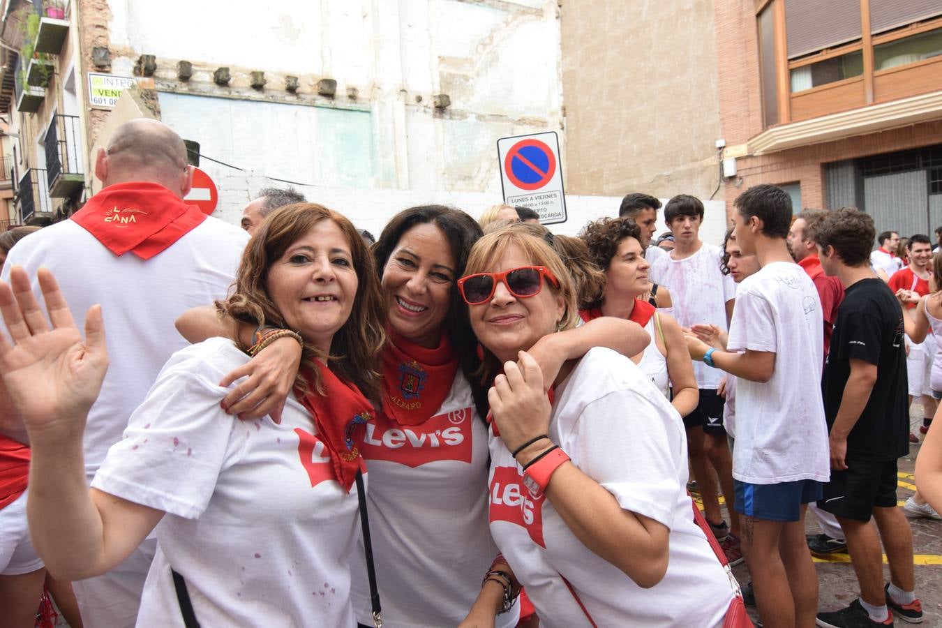 Ambient en las calles de la ciudad tras el disparo del cohete