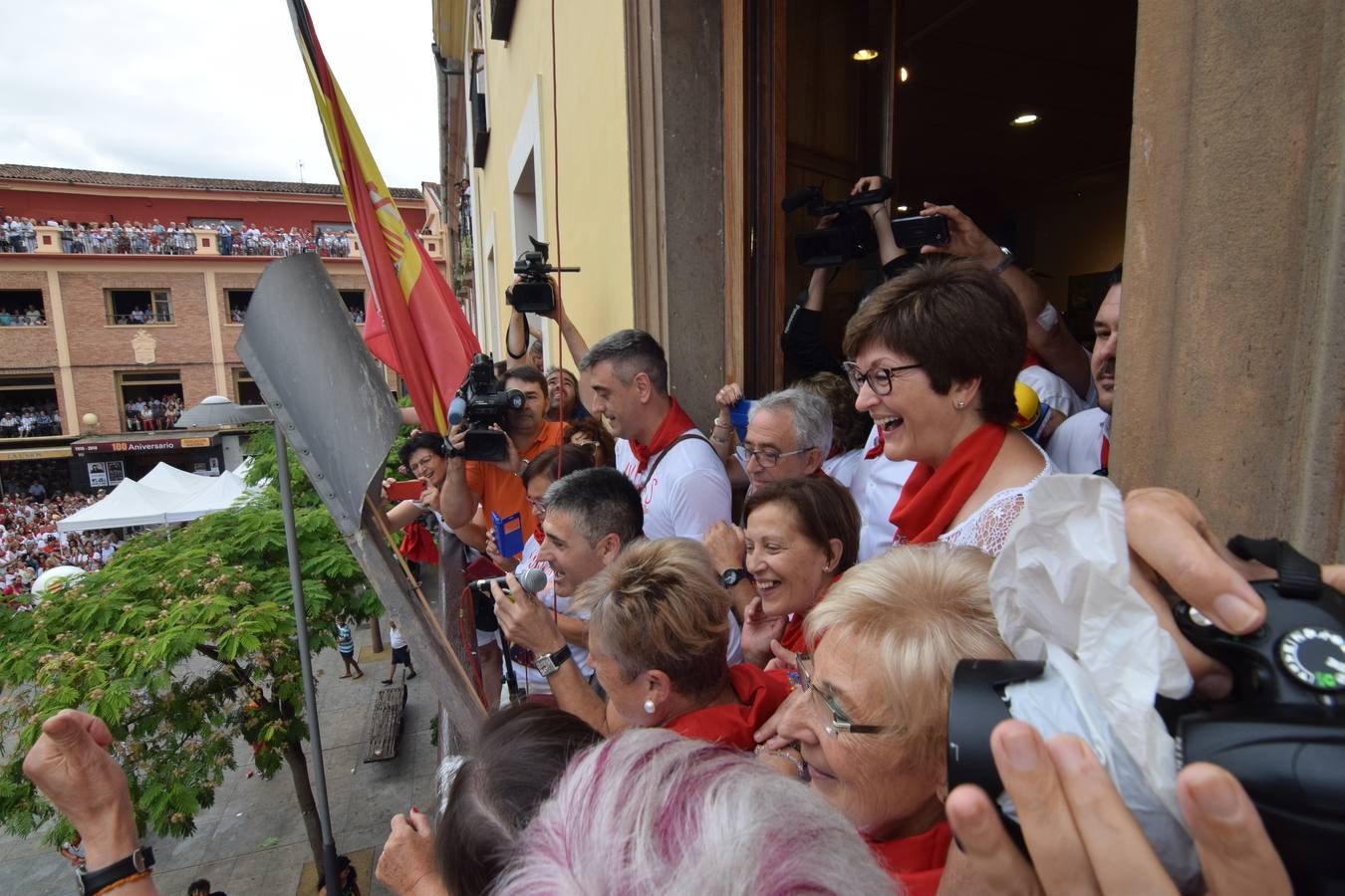 Las imágenes del interior de la Casa Consistorial alfareña en el inicio de sus fiestas