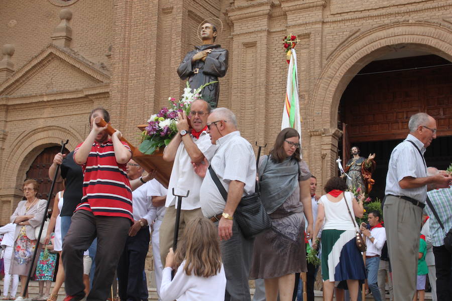 Las fiestas dedicaron ayer su día grande a San Roque y San Ezequiel