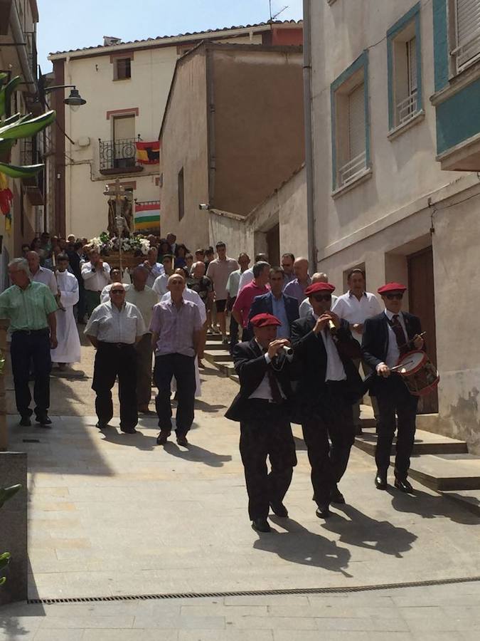 Fotos: Procesiones de Agoncillo, Tudelilla, Nalda y Aguilar