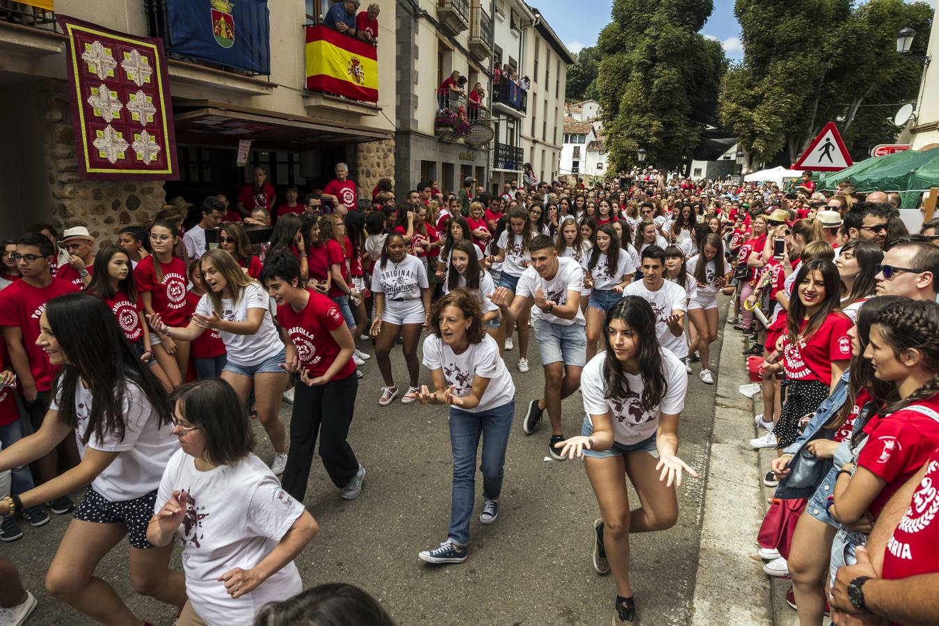 Las imágenes de la jornada solidaria en Torrecilla en Cameros