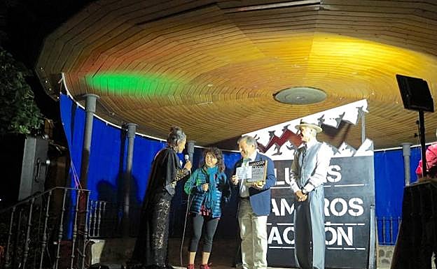 Entrega del primer premio 