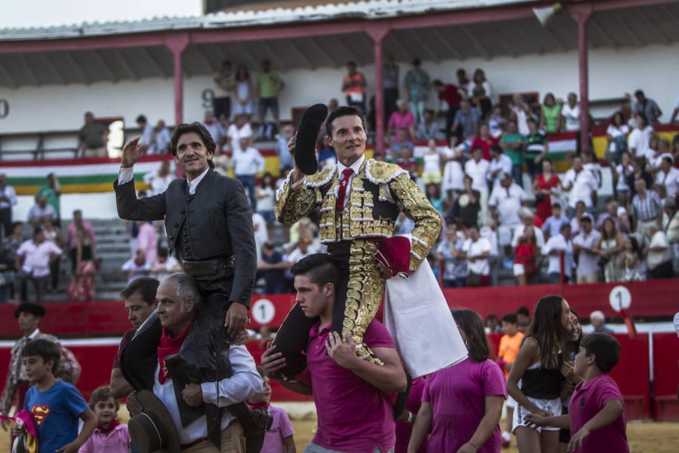 Fotos: Se esculpe a sí mismo cuando torea