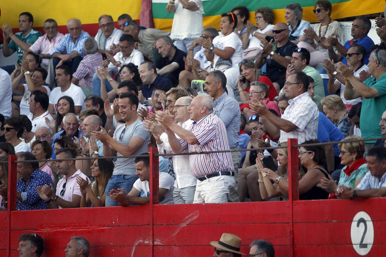 Fotos: Se esculpe a sí mismo cuando torea