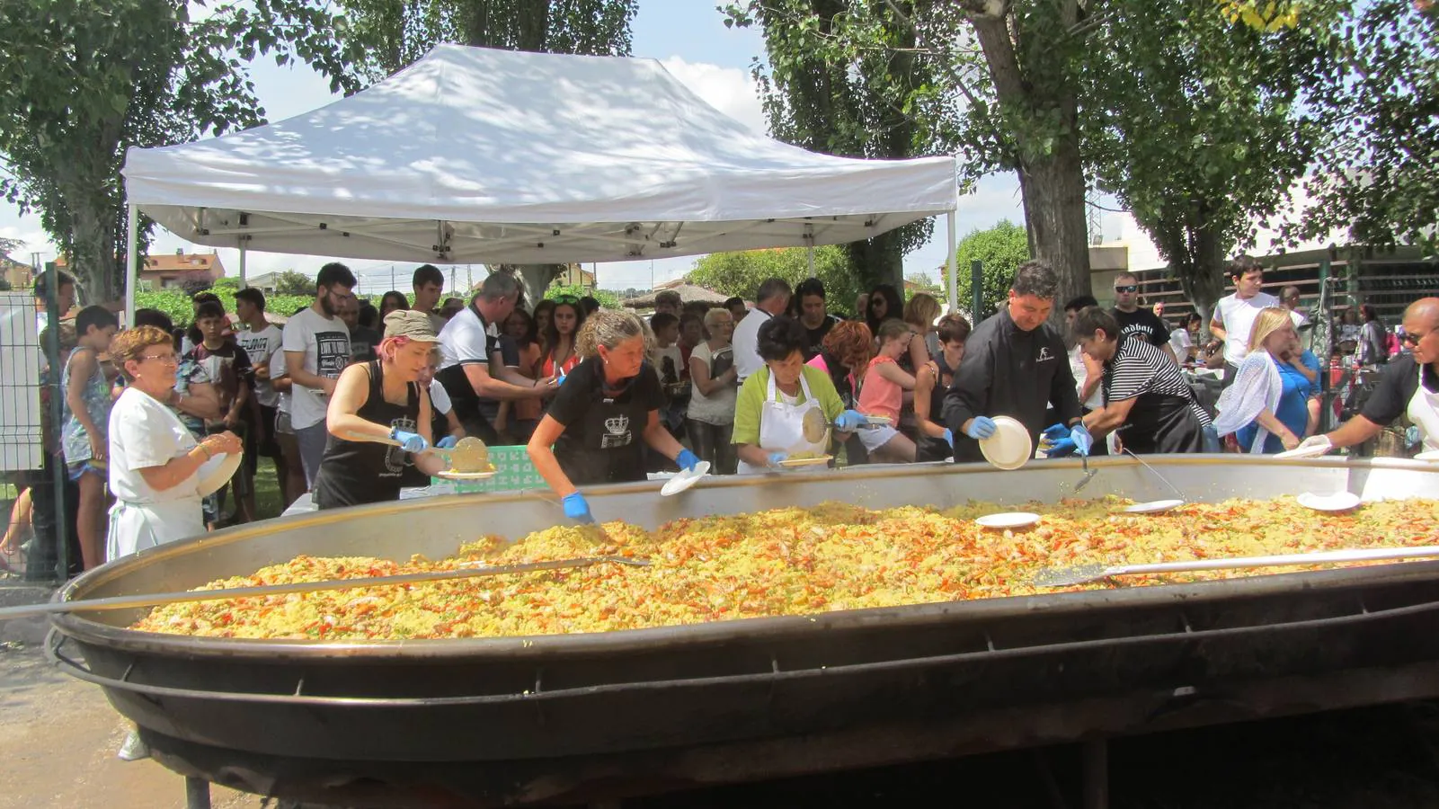 Día de la Paella, en el marco de las fiestas de verano, de Albelda de Iregua