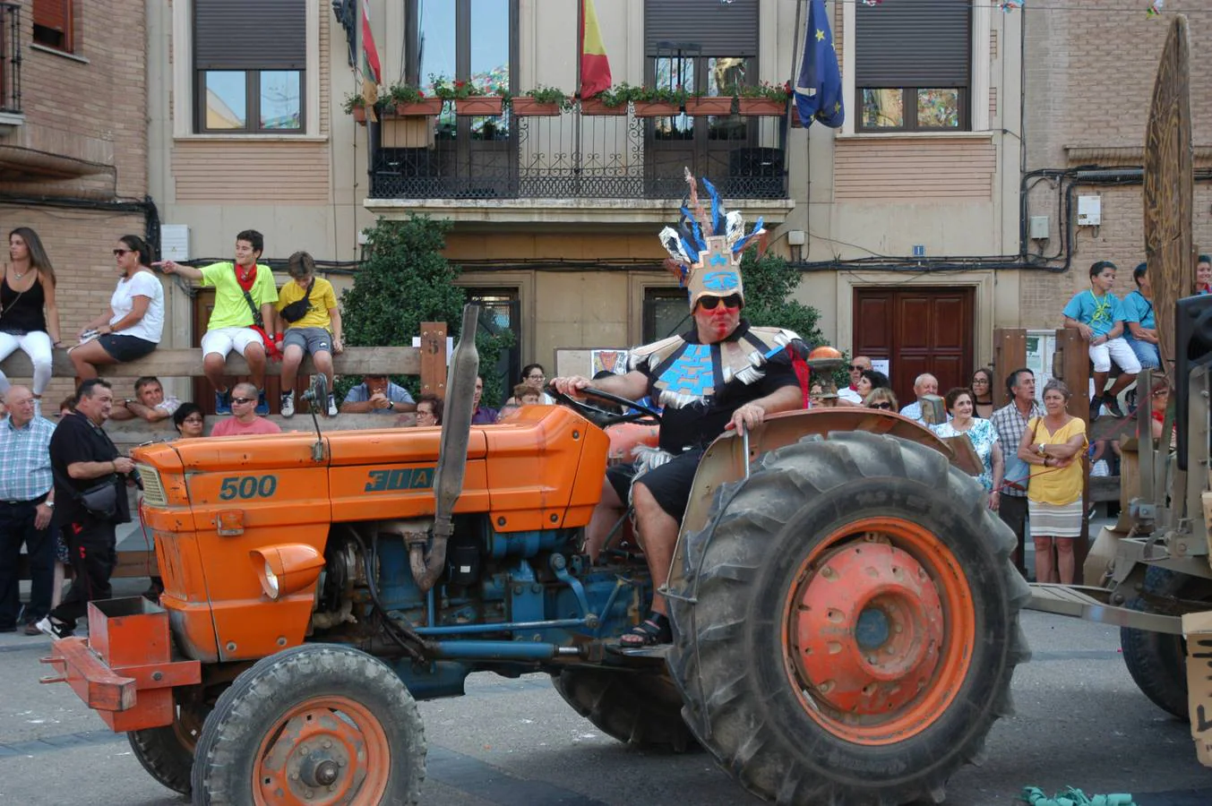 Disparo del cohete y desfile de carrozas