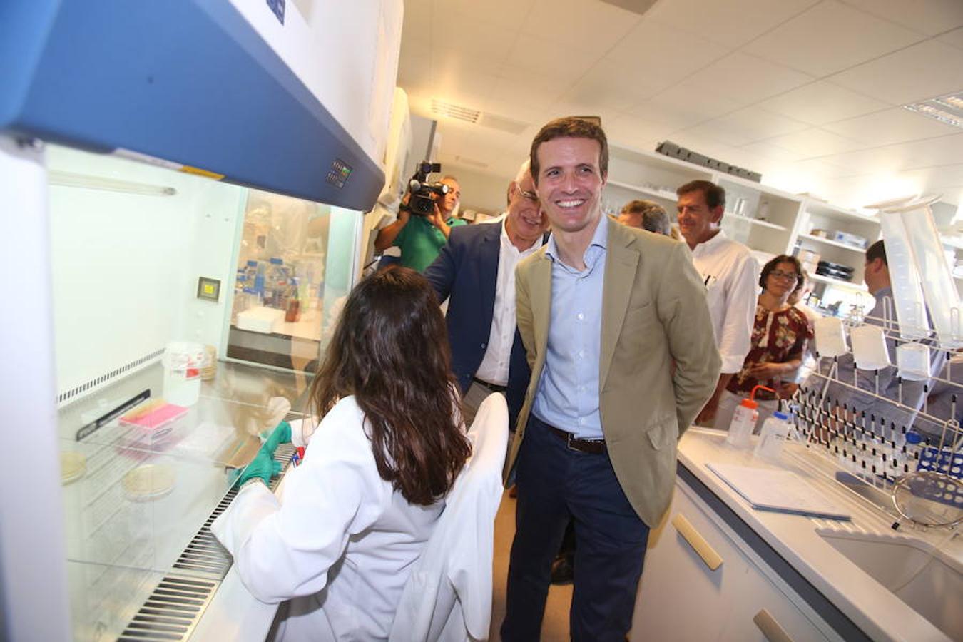 El presidente del Partido Popular Pablo Casado ha visitado hoy La Rioja y se ha interesado por los temas candentes de la región.