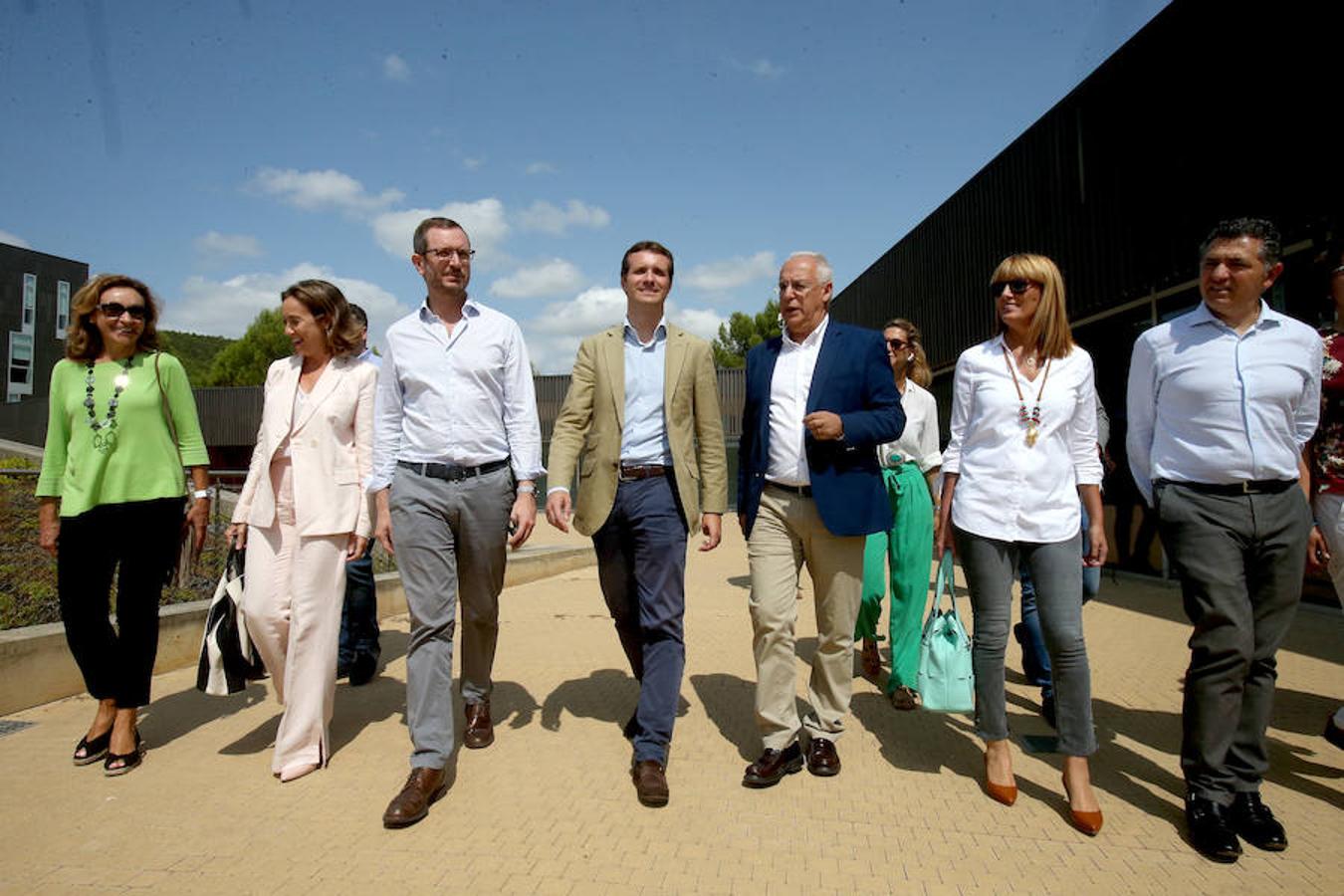 El presidente del Partido Popular Pablo Casado ha visitado hoy La Rioja y se ha interesado por los temas candentes de la región.