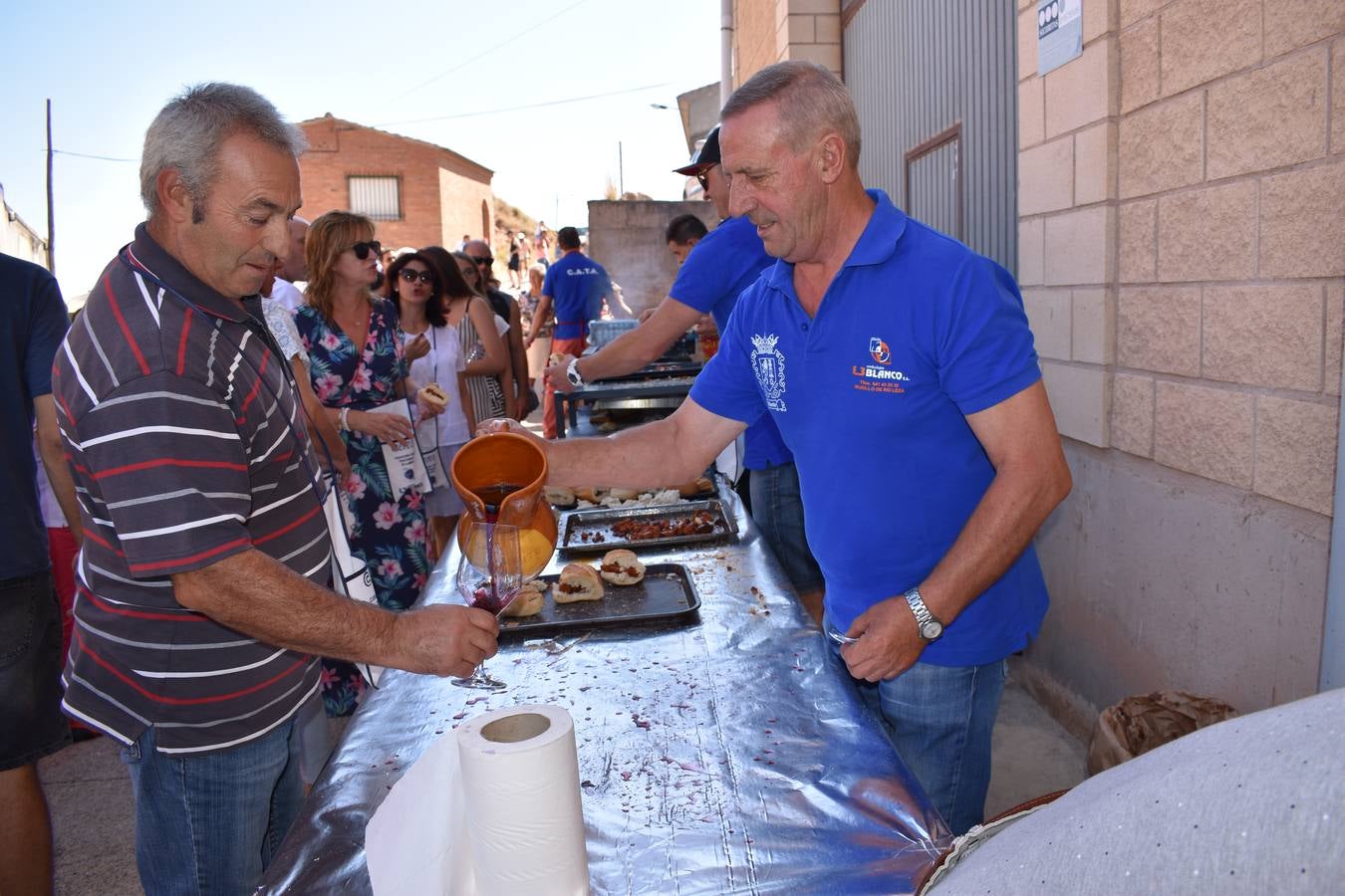 Fotos: VIII Jornada de Puertas Abiertas en el barrio de las bodegas de Alberite