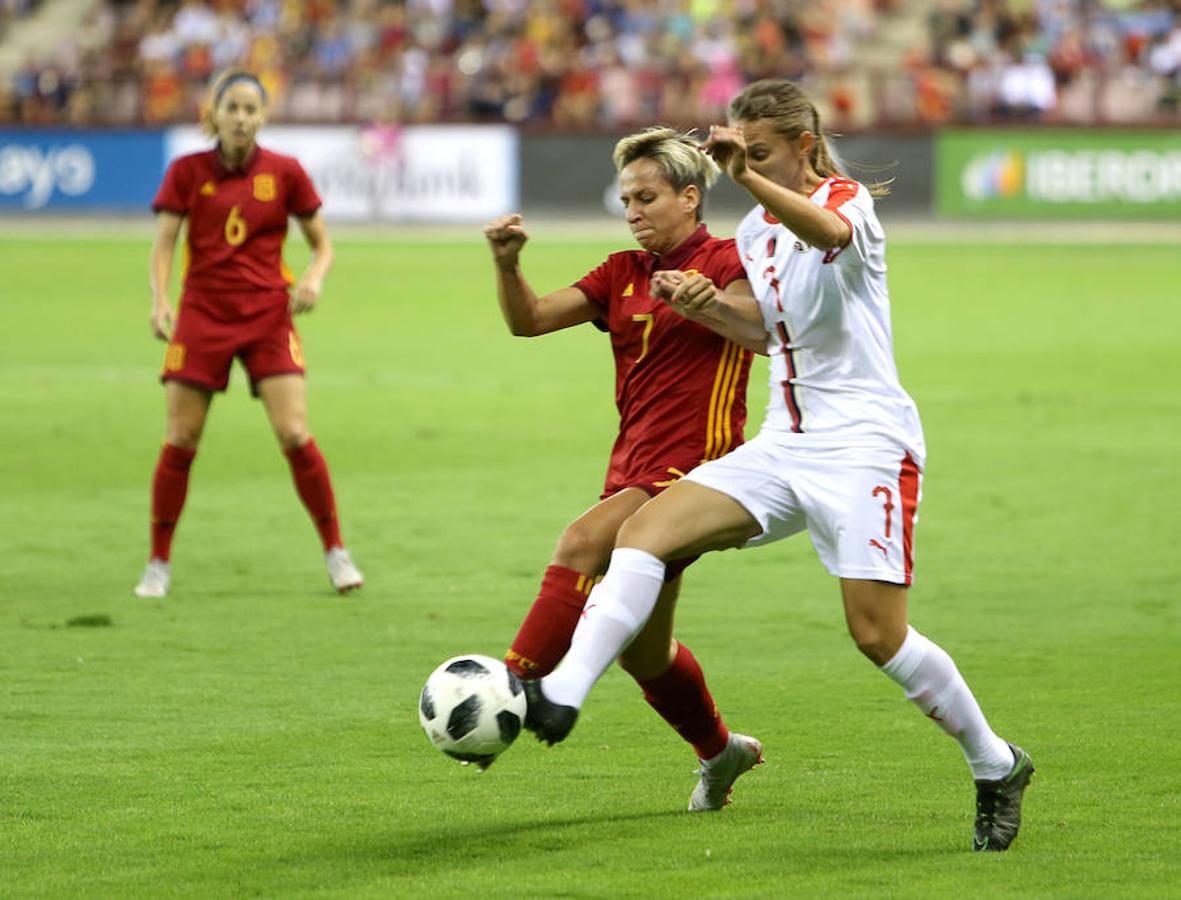 La selección femenina de España se ha impuesto hoy por 3-0 a la de Serbia en el último partido de clasificación para el Mundial del próximo año, en un choque intrascendente en el que las de Jorge Vilda han cumplido su papel y han superado a un combativo rival.