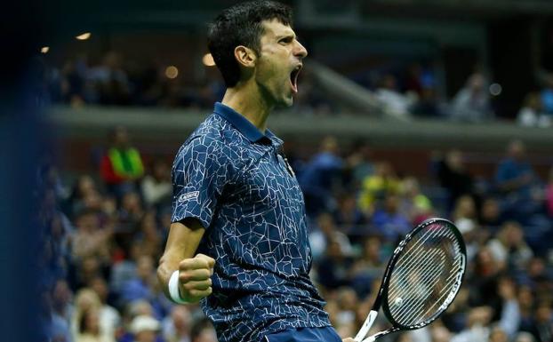 Novak Djokovic celebra un punto. 