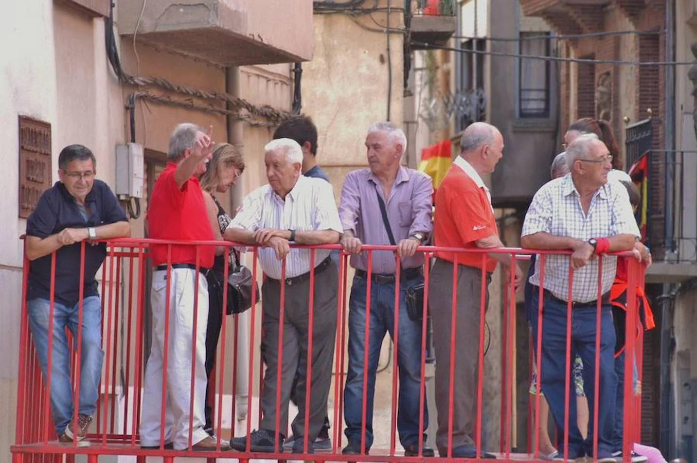 Encierro de reses bravas de Autol con motivo de las fiestas de San Adrián y Santa Natalia.