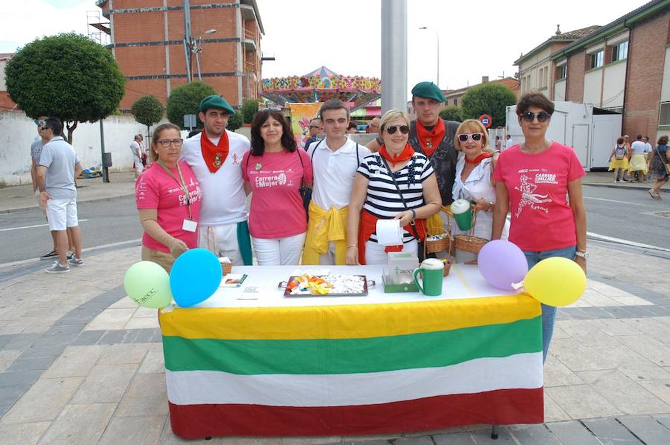 Celebración del XXX festival de la seta, el champiñón y el pimiento celebrado ayer en Pradejón con motivo de las fiestas de San Antonio