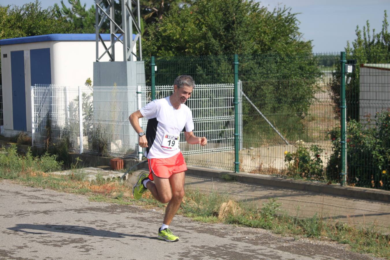 Fotos: La X Ruta Jacobea del Ebro reúne a 200 corredores