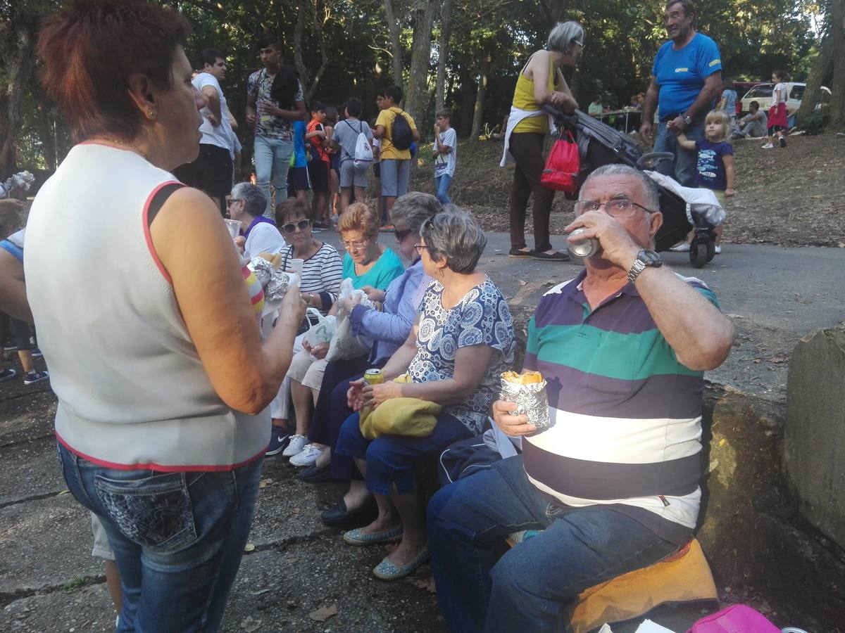 Cientos de jarreros culminan las fiestas de la vega con un recital de jolgorio