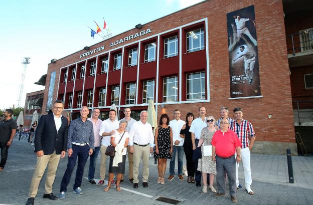 Políticos, homenajeados, empresarios y responsables federativos. 