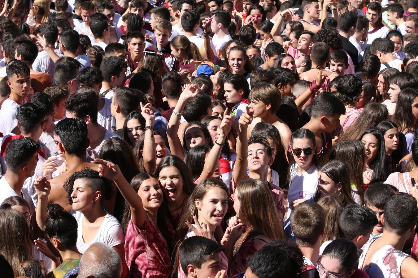 Las imágenes del fiestón en la Plaza del Ayuntamiento