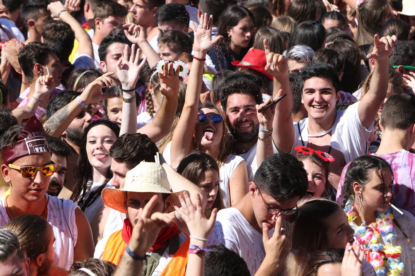 Las imágenes del fiestón en la Plaza del Ayuntamiento