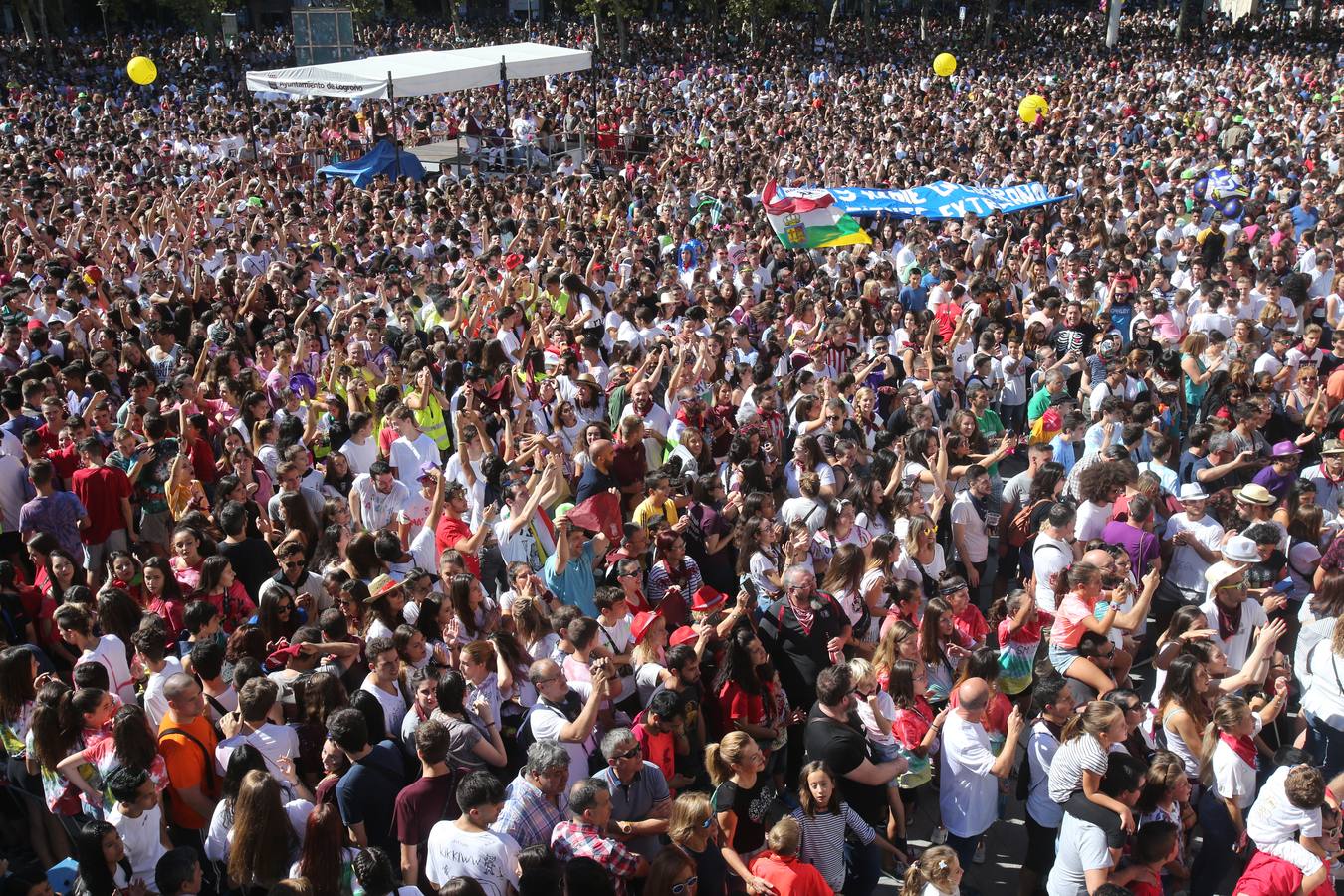 Las imágenes del fiestón en la Plaza del Ayuntamiento