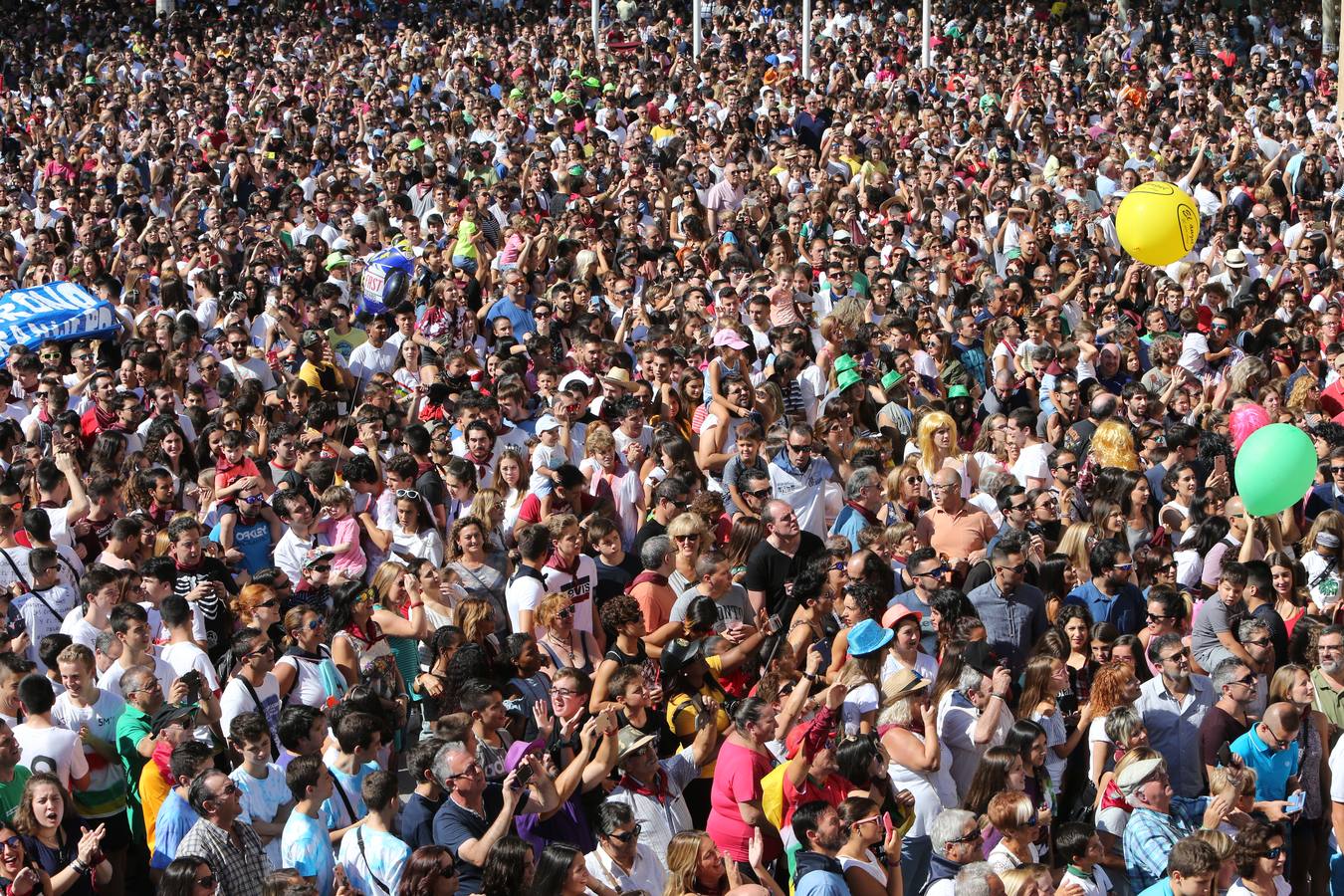 Las imágenes del fiestón en la Plaza del Ayuntamiento